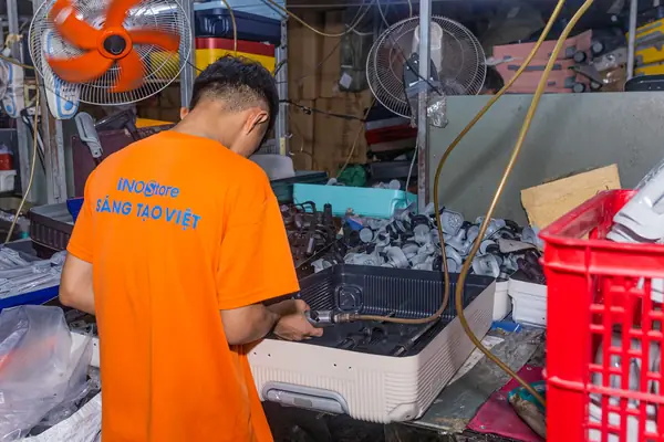 Hình ảnh thực tế xưởng sản xuất vali Ino Store 29