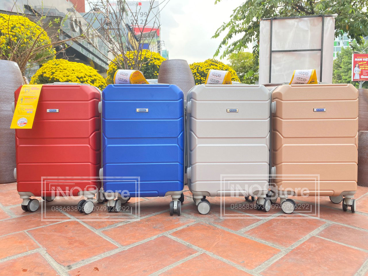 Đặt vali nhựa size 20 in logo cho nhân viên