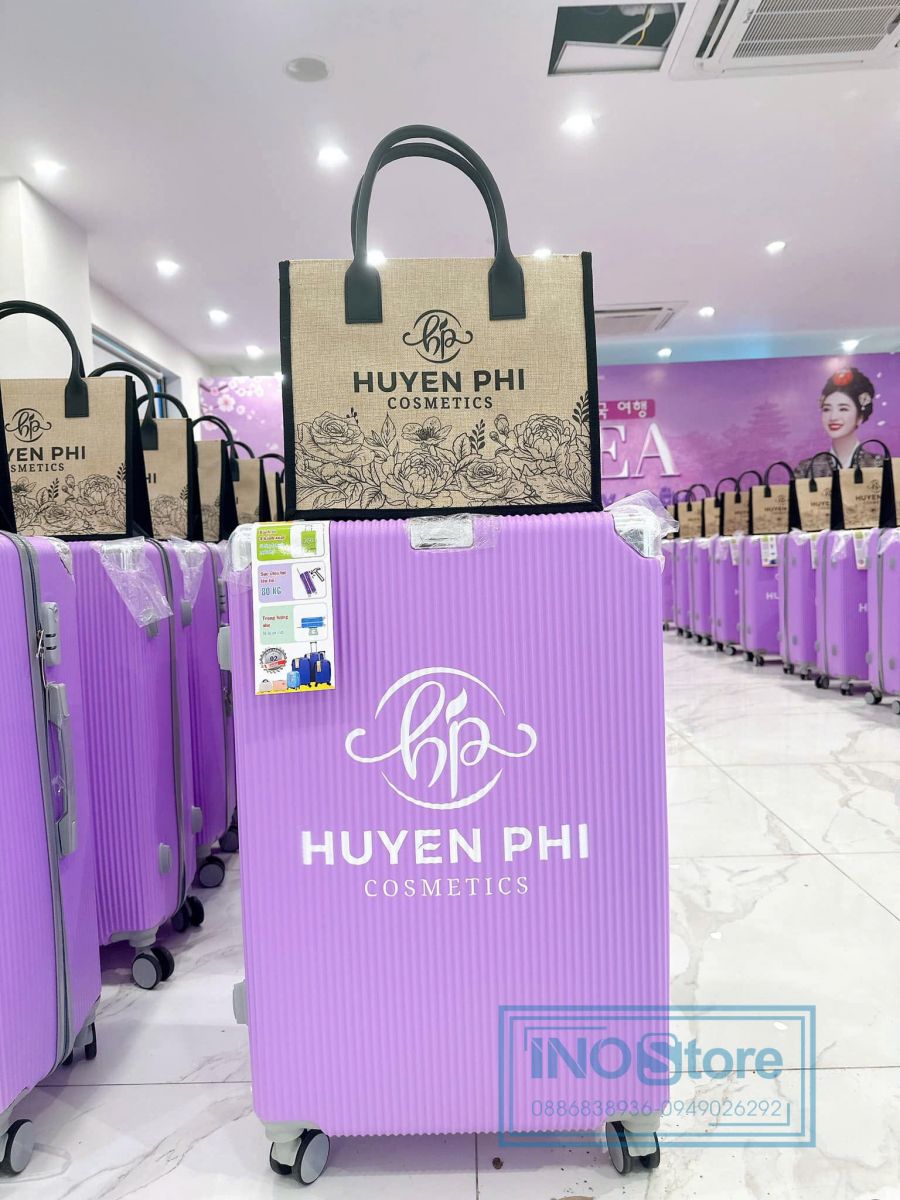 Quà Tết công ty độc đáo: Vali cao cấp in logo theo yêu cầu tại TP.HCM