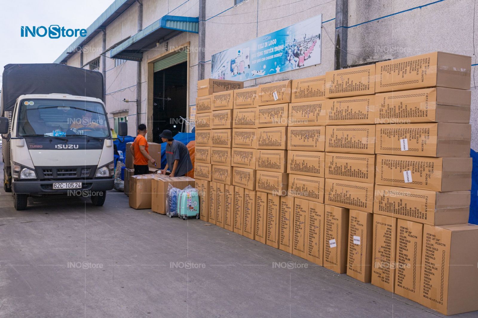 Đặt làm vali theo yêu cầu cho sự kiện, hội nghị, quà tặng khách hàng